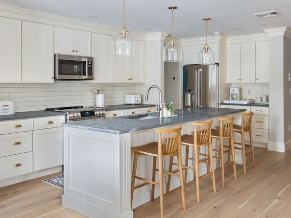 1 Jewett St 2, Rockport MA 01966