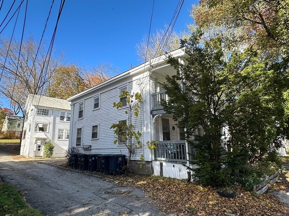 128 & 128 1/2 Elm St, Southbridge MA 01550