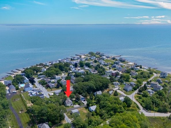 6 North Rd, Mattapoisett MA 02739