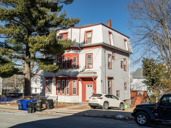 39 Union St, Boston MA 02135