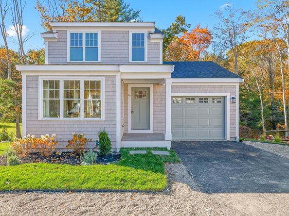 17 Pat Rose Way, Rockland MA 02370