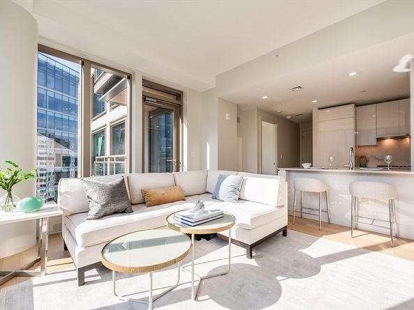 133 Seaport Blvd 2003, Boston MA 02210