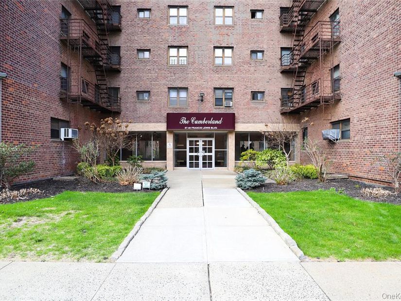 87-40 Francis Lewis Boulevard A76, Queens Village NY 11427
