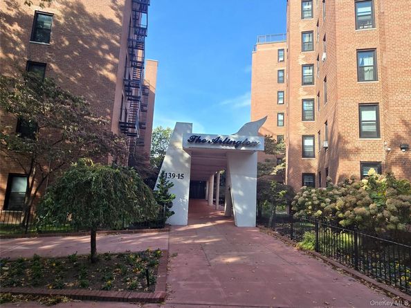 139-15 83 Avenue 629, Briarwood NY 11435