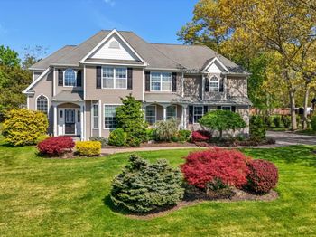 9 Paddock Lane