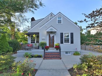 32 Franklin Avenue