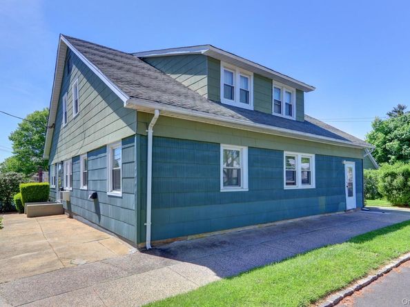54 McKinley Avenue, Albertson NY 11507