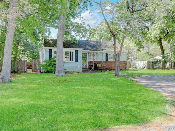 50 Ridgedale Avenue, Farmingville NY 11738