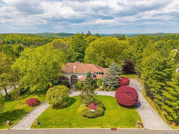 8 Far Hill Lane, Pleasantville NY 10570