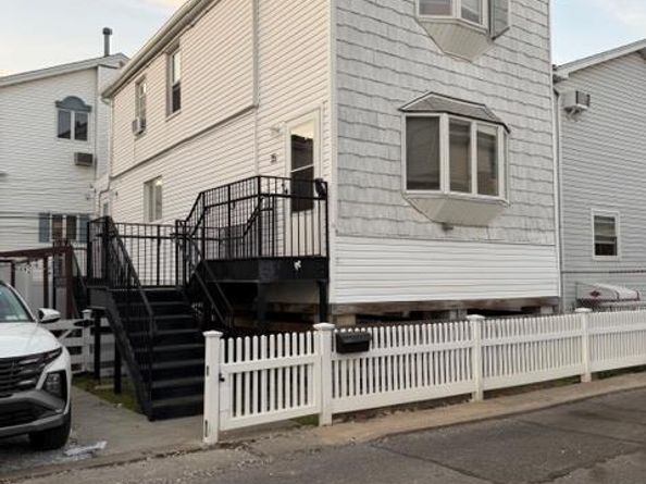 35 Melba Court, Brooklyn NY 11229