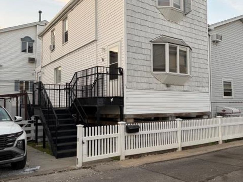 35 Melba Court, Brooklyn NY 11229