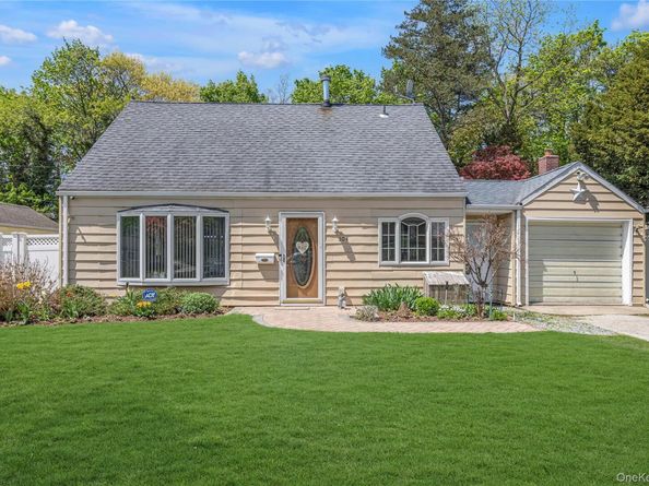 304 Jamaica Boulevard, Carle Place NY 11514