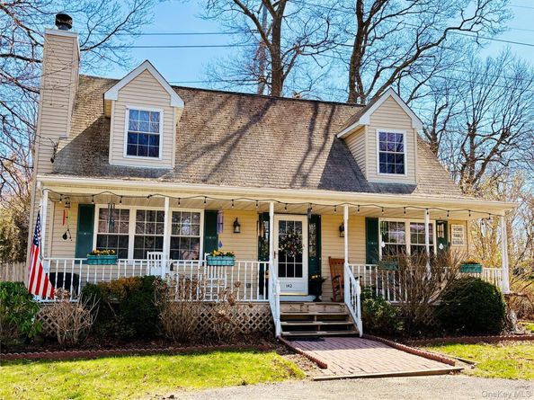 142 King Road, Rocky Point NY 11778