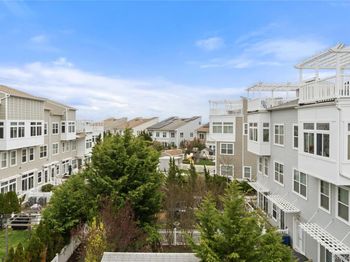 136 Meridian Boulevard