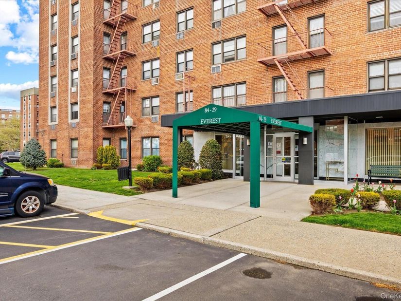 84-29 155th Avenue 2B, Howard Beach NY 11414