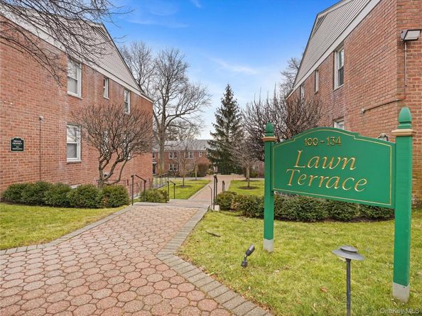 118 Lawn Terrace Terrace 1E, Mamaroneck NY 10543