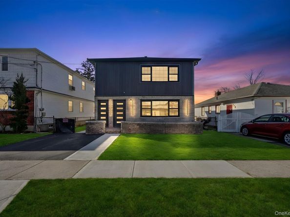 14772 Huxley Street, Rosedale NY 11422