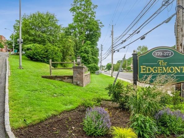 372 Central Park Avenue 2E, Scarsdale NY 10583