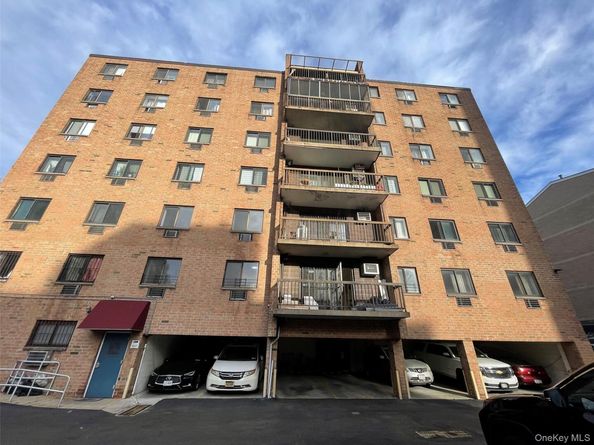 38-08 147 Street C2, Flushing NY 11357