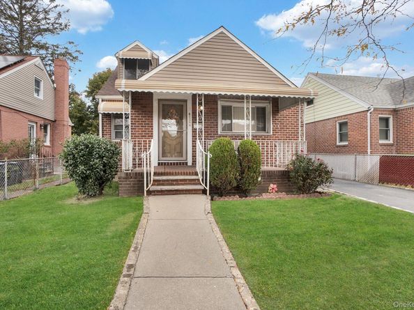 21827 130th Avenue, Springfield Gardens NY 11413