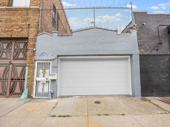 21 Thames Street, Brooklyn NY 11206