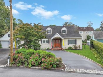 190 Connetquot Drive