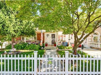 1514 Robertson Place