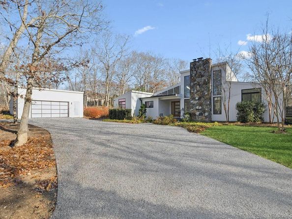 56 North Woods Lane, East Hampton NY 11937
