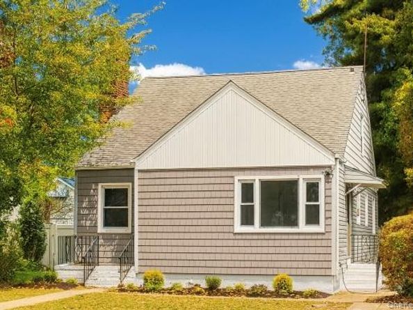 321 Oakford Street, West Hempstead NY 11552