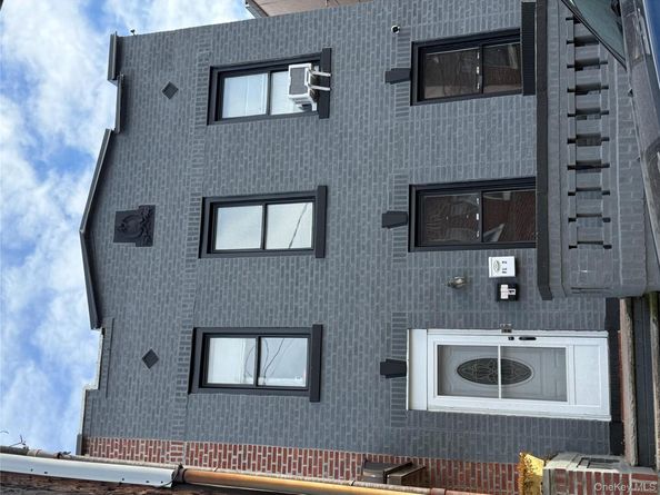 6963 74th Street, Middle Village NY 11379