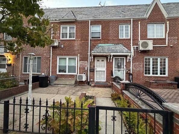 85-23 65th Road, Rego Park NY 11374
