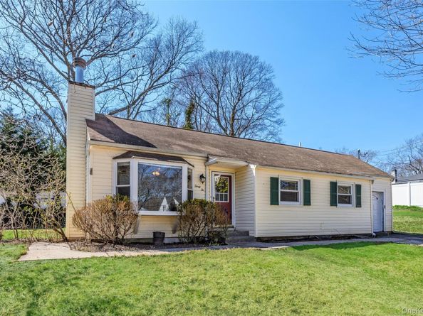 32 Hewlett Drive, Sound Beach NY 11789