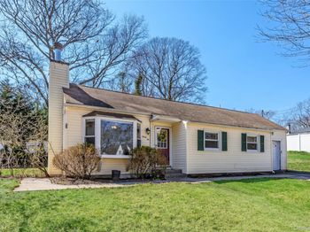 32 Hewlett Drive