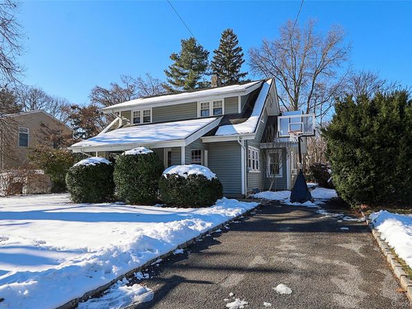 35 Francis Terrace, Glen Cove NY 11542