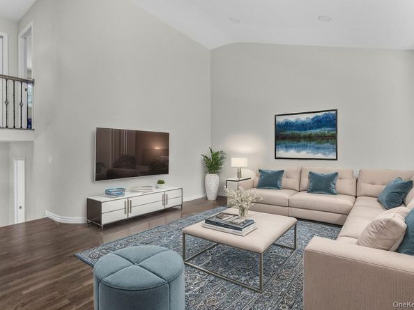 42 Norwood Road, Northport NY 11768