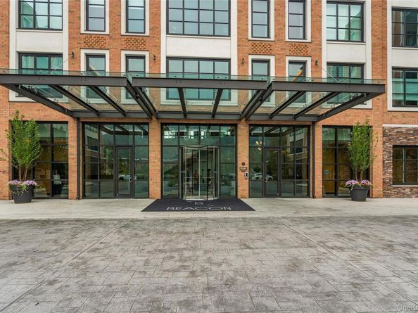 100 Garvies Point Road 1309, Glen Cove NY 11542