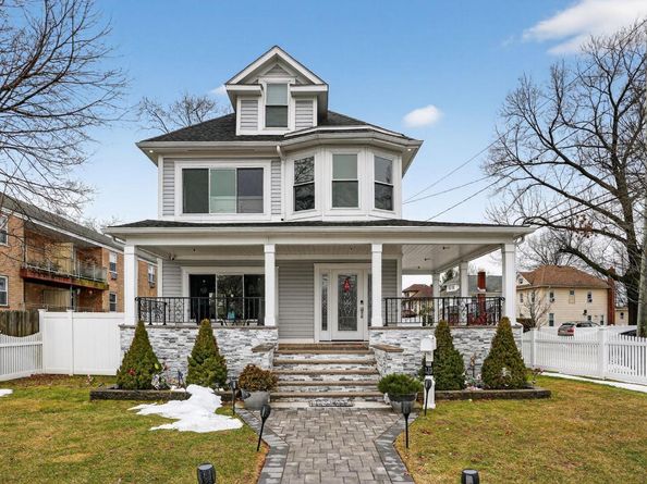 175 Hempstead Avenue, Lynbrook NY 11563