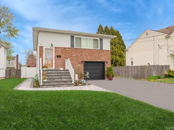 827 Bermuda Road, West Babylon NY 11704