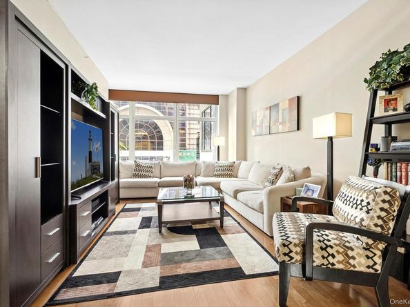 1600 Broadway 5B, New York (Manhattan) NY 10019