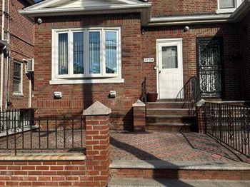 2734 Pearsall Avenue