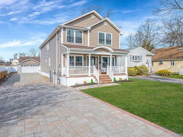 28 Vanderbilt Avenue, Babylon NY 11702
