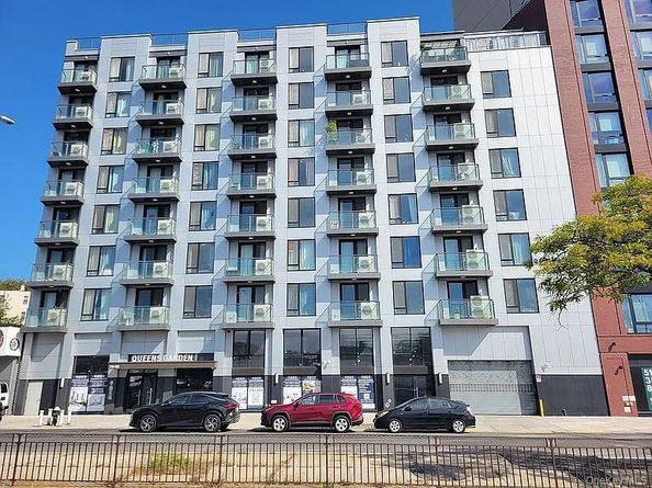 70-65 Queens Boulevard 3L, Woodside NY 11377