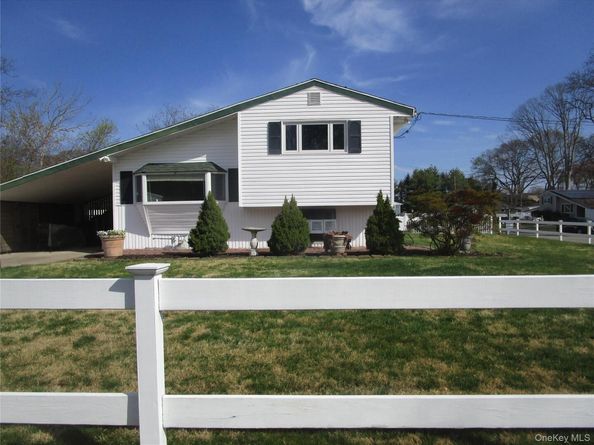 116 Holly Road, Centereach NY 11720