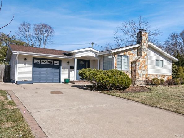 68 Lauren Avenue, Dix Hills NY 11746