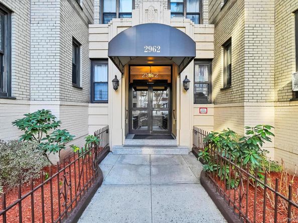 2962 Decatur Avenue 5th Floor, Bronx NY 10458
