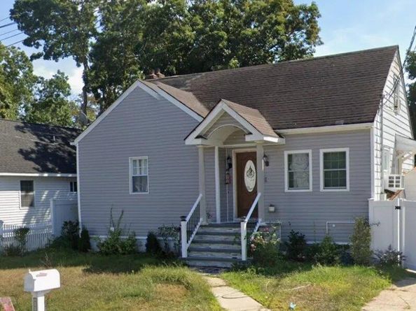 112 43rd Street, Copiague NY 11726