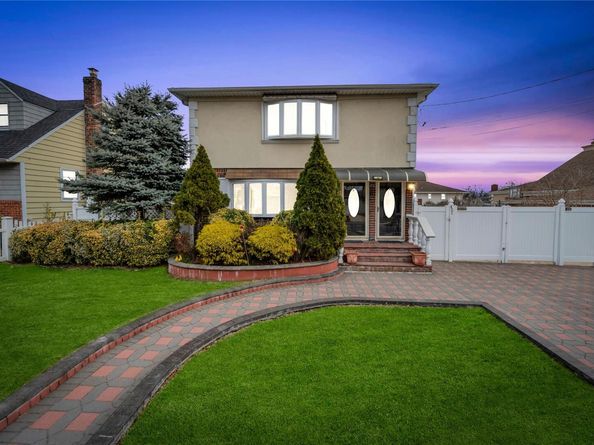 431 Kirkman Avenue, Elmont NY 11003