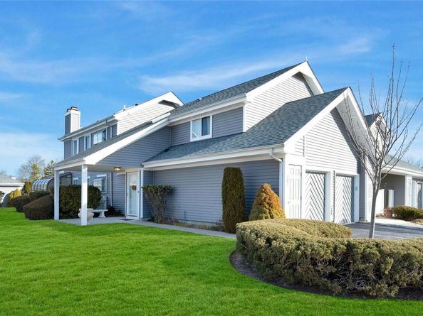 107 E Midland Pond Court, Moriches NY 11955