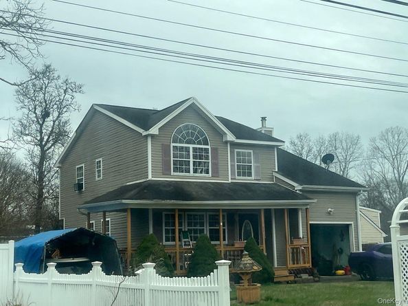 52 Arpage Drive E, Shirley NY 11967