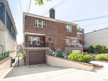 1915 Fowler Avenue